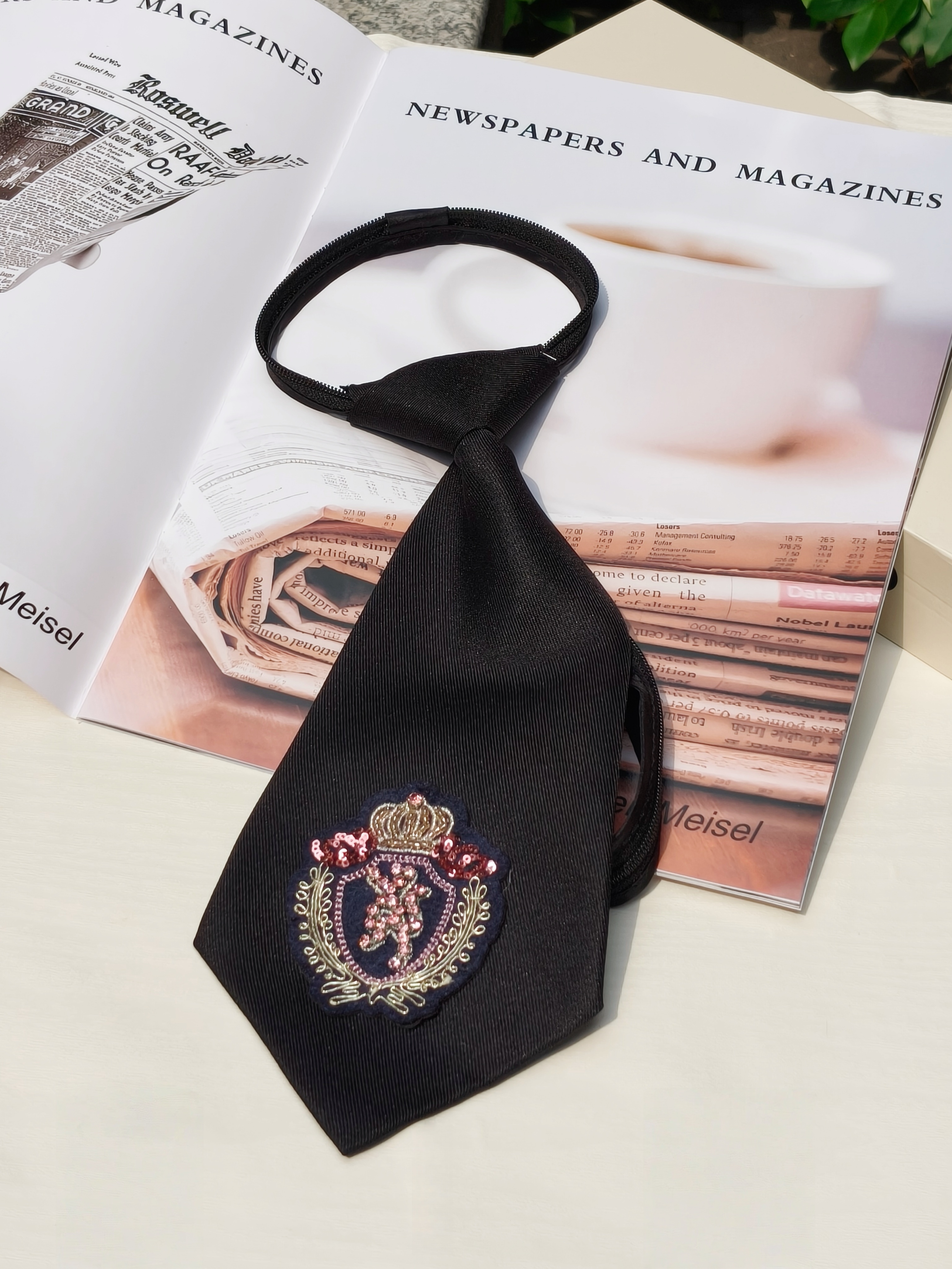 High-End Crown Badge Black Tie - High End Women'S Formal Wear reseña y precio