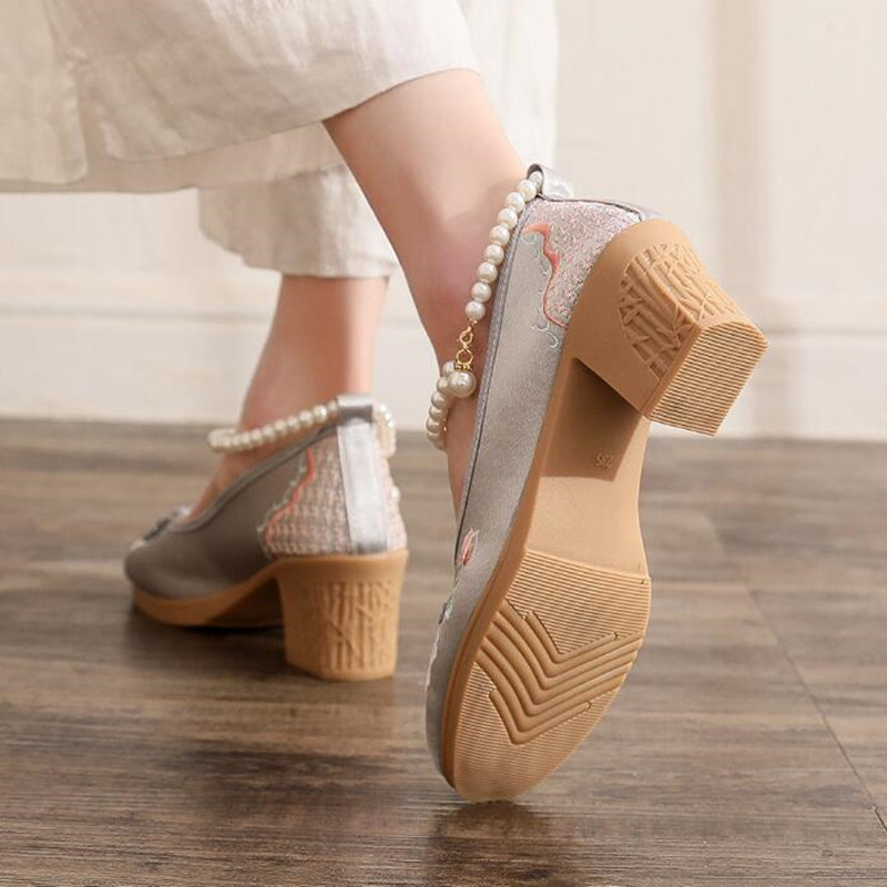 Women Vintage Pearls Ankle Str - Pump Heel Block reseña y precio