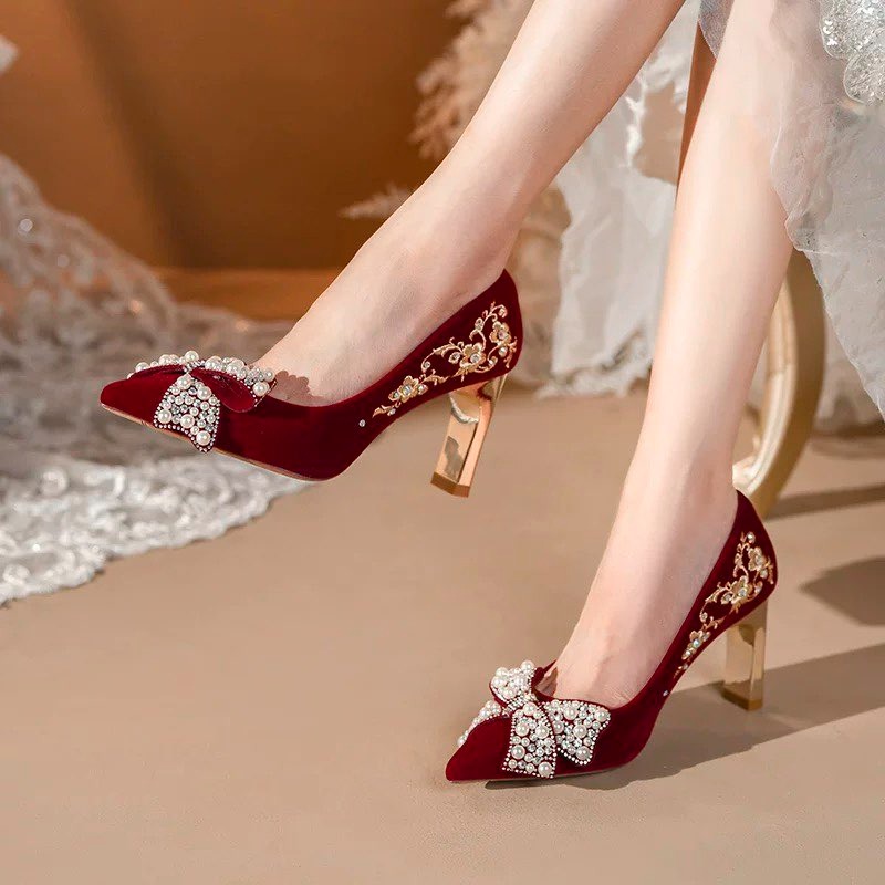 Embroidered Block Heel Single  - Pump Heel Block reseña y precio