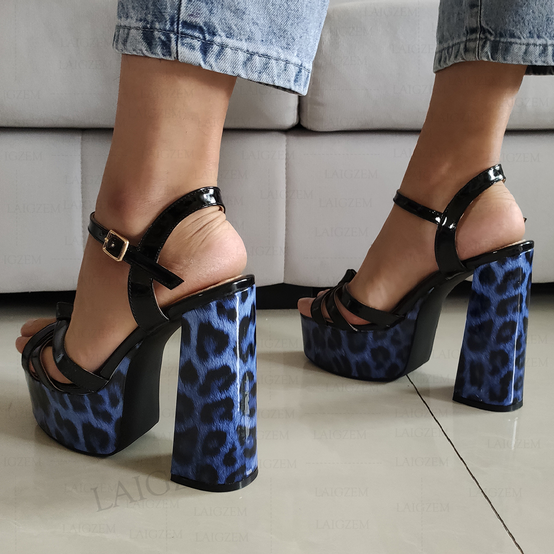 LAIGZEM Women Platform Sandals - Pump Heel Block reseña y precio